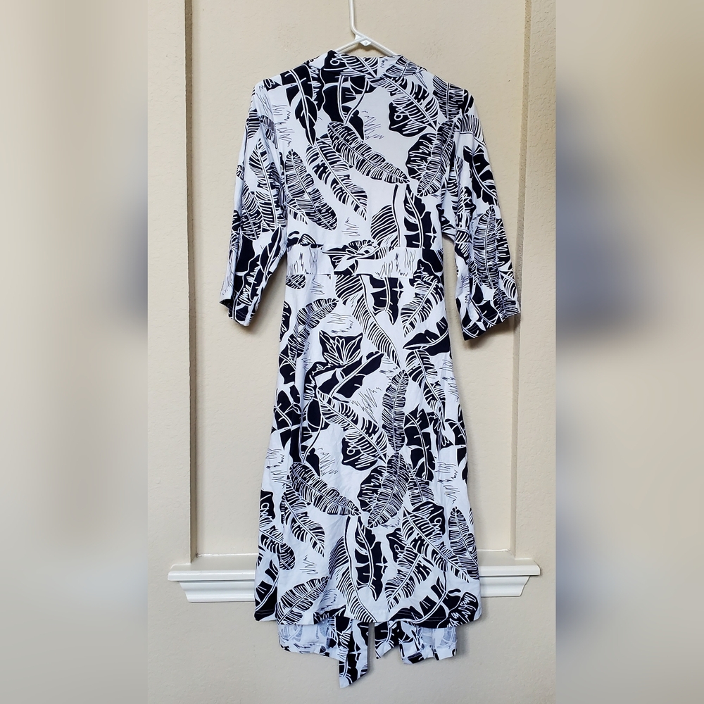 Baby Be Mine Maternity Leaf Pattern Robe.  Size S/M - Picture 4 of 6